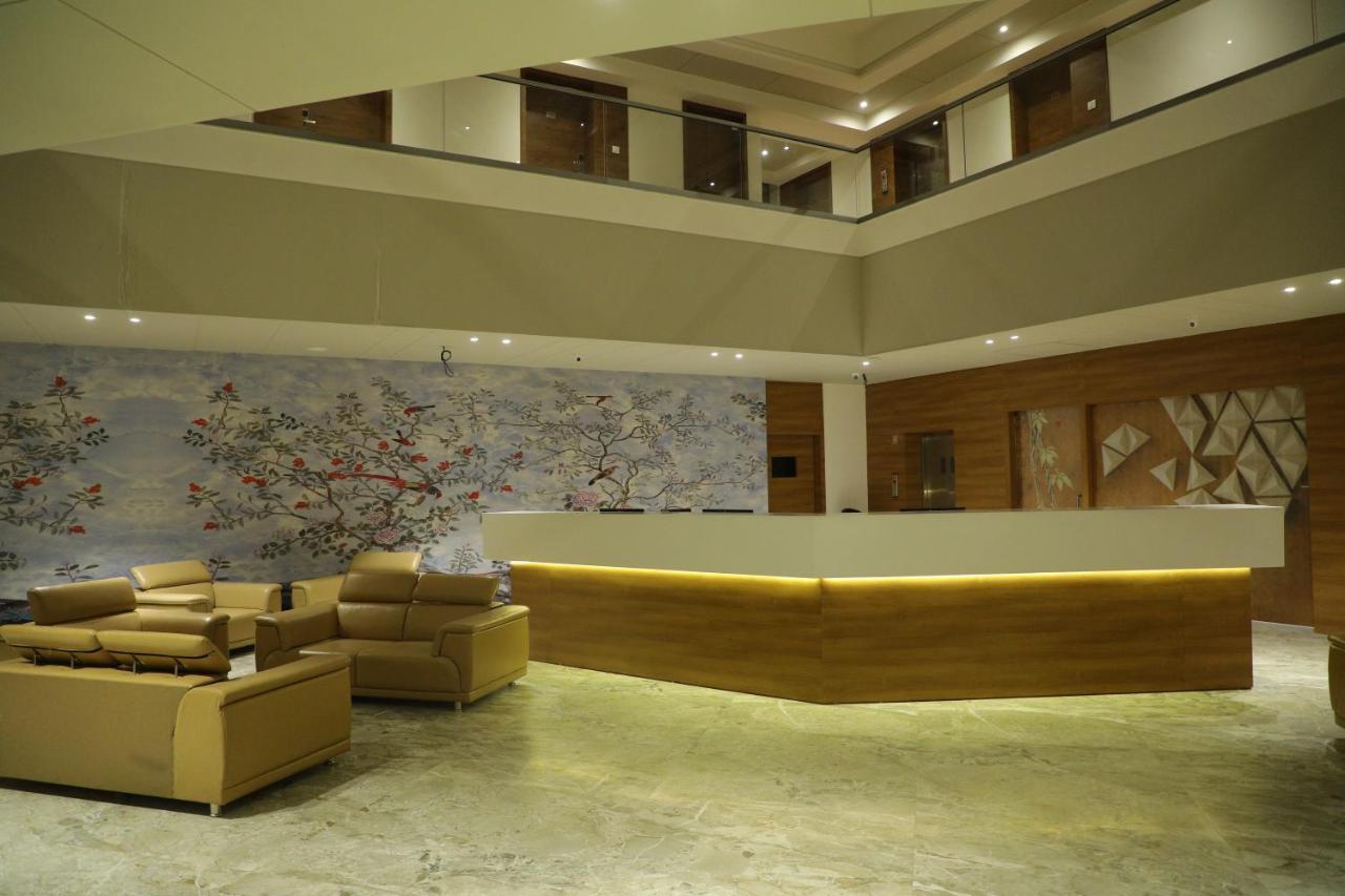 Vits The Somnath Gateway Hotell Exteriör bild