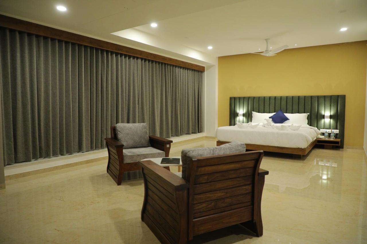Vits The Somnath Gateway Hotell Exteriör bild