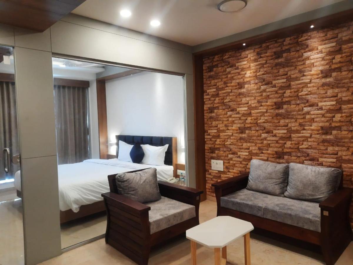 Vits The Somnath Gateway Hotell Exteriör bild