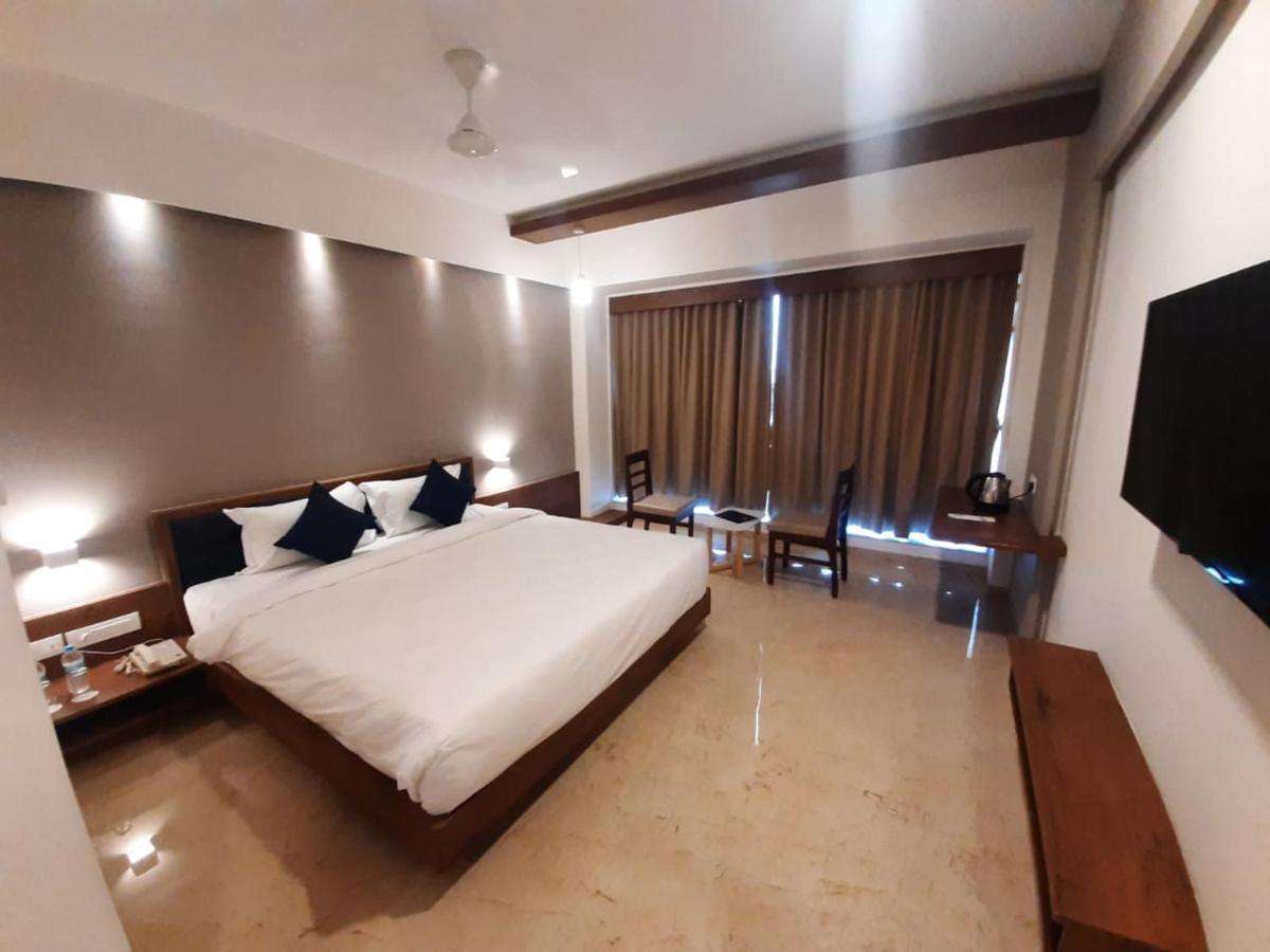 Vits The Somnath Gateway Hotell Exteriör bild