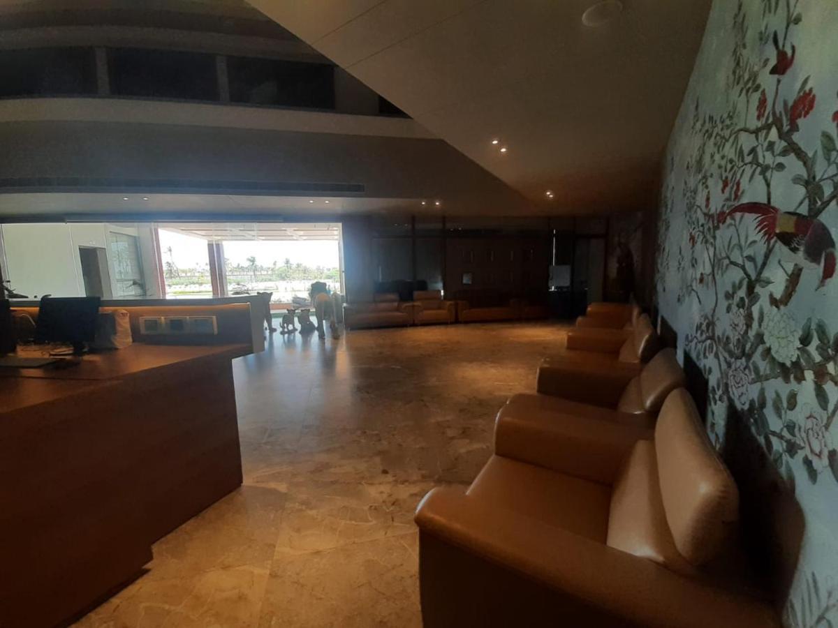 Vits The Somnath Gateway Hotell Exteriör bild