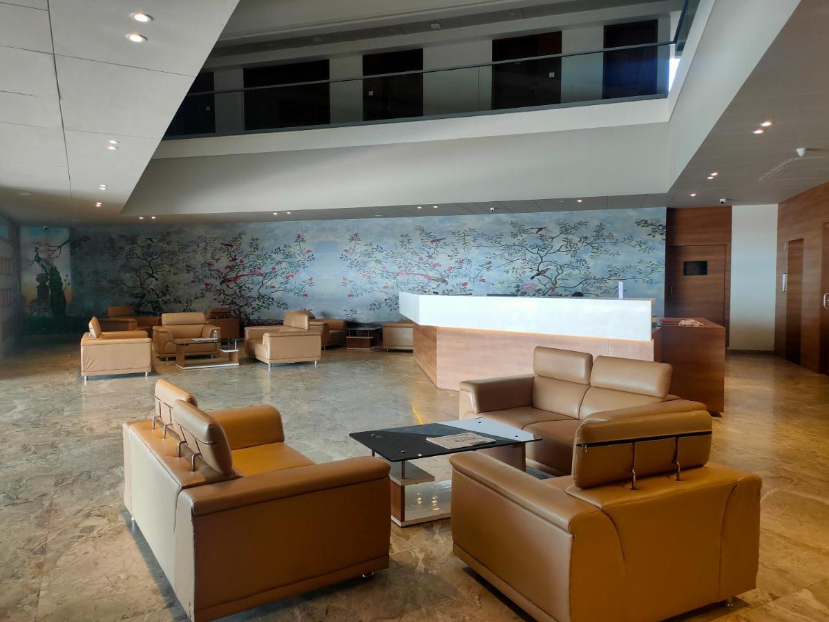 Vits The Somnath Gateway Hotell Exteriör bild