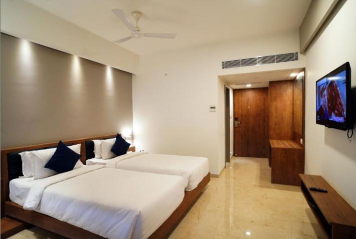 Vits The Somnath Gateway Hotell Exteriör bild